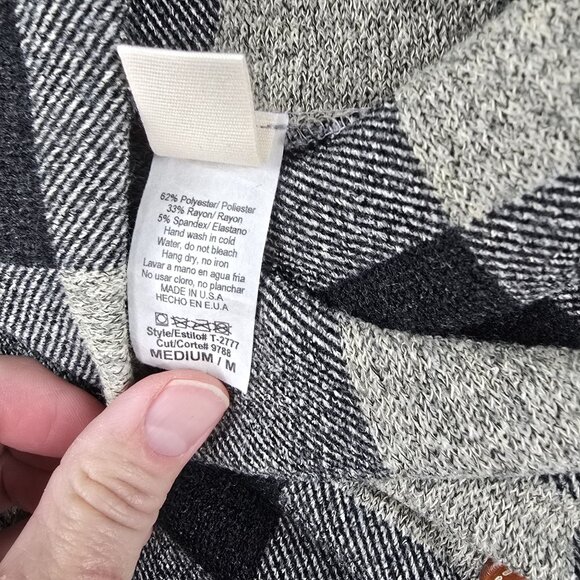 Womens 7th Ray Black & White Plaid Button-Detail Sweater Medium - Picture 3 of 6